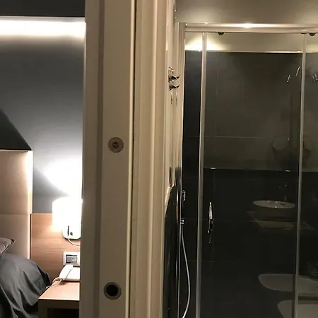 Viale San Martino לינה וארוחת בוקר מסינה