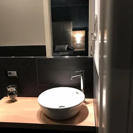 Viale San Martino Oda ve Kahvaltı Messina